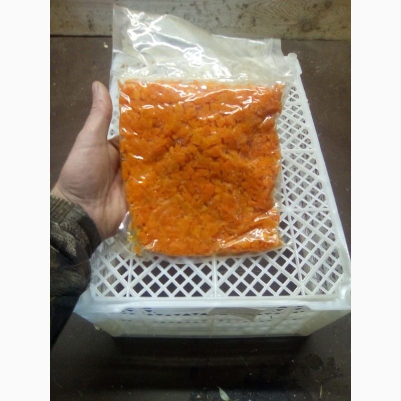 Фото 11. Овощи очищенные в вакуумной упаковке (картофель, лук, морковь, чеснок, свекла)